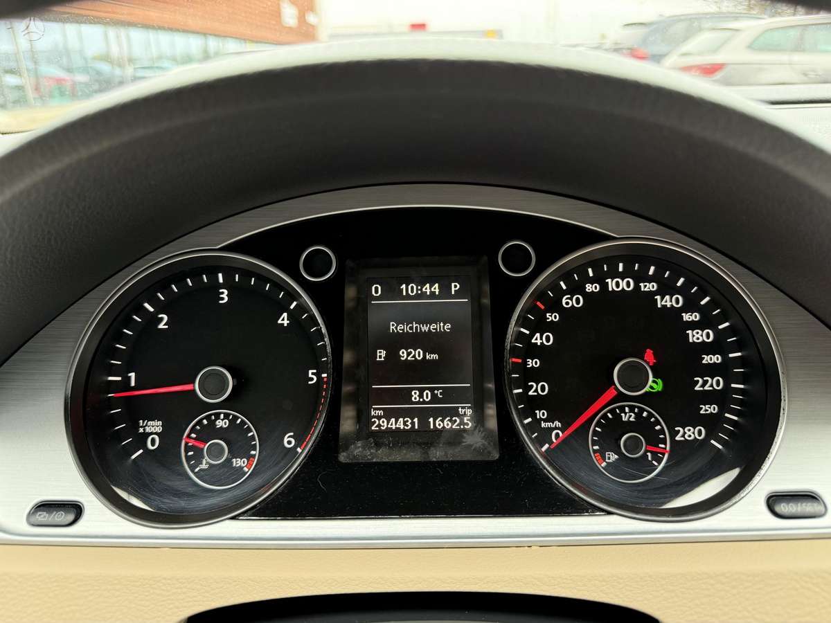 Volkswagen Passat CC - 12