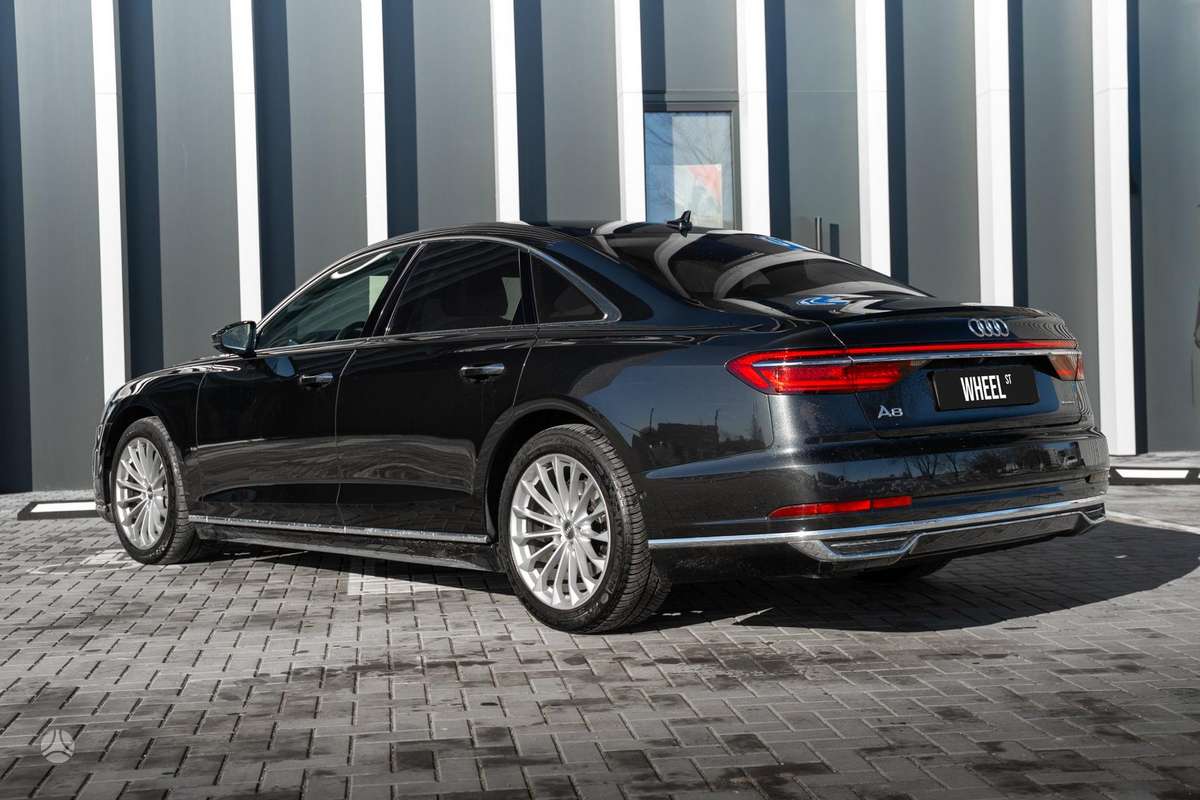 Audi A8, 3.0 l., Седан