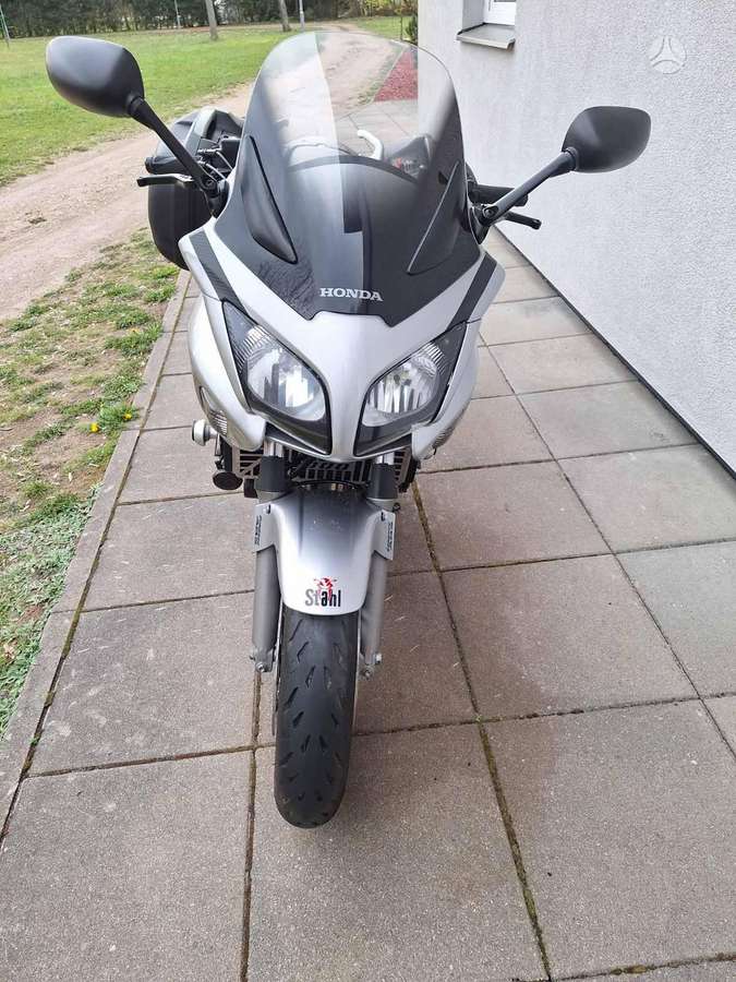 Honda CBF 1000cc, ielas motocikls