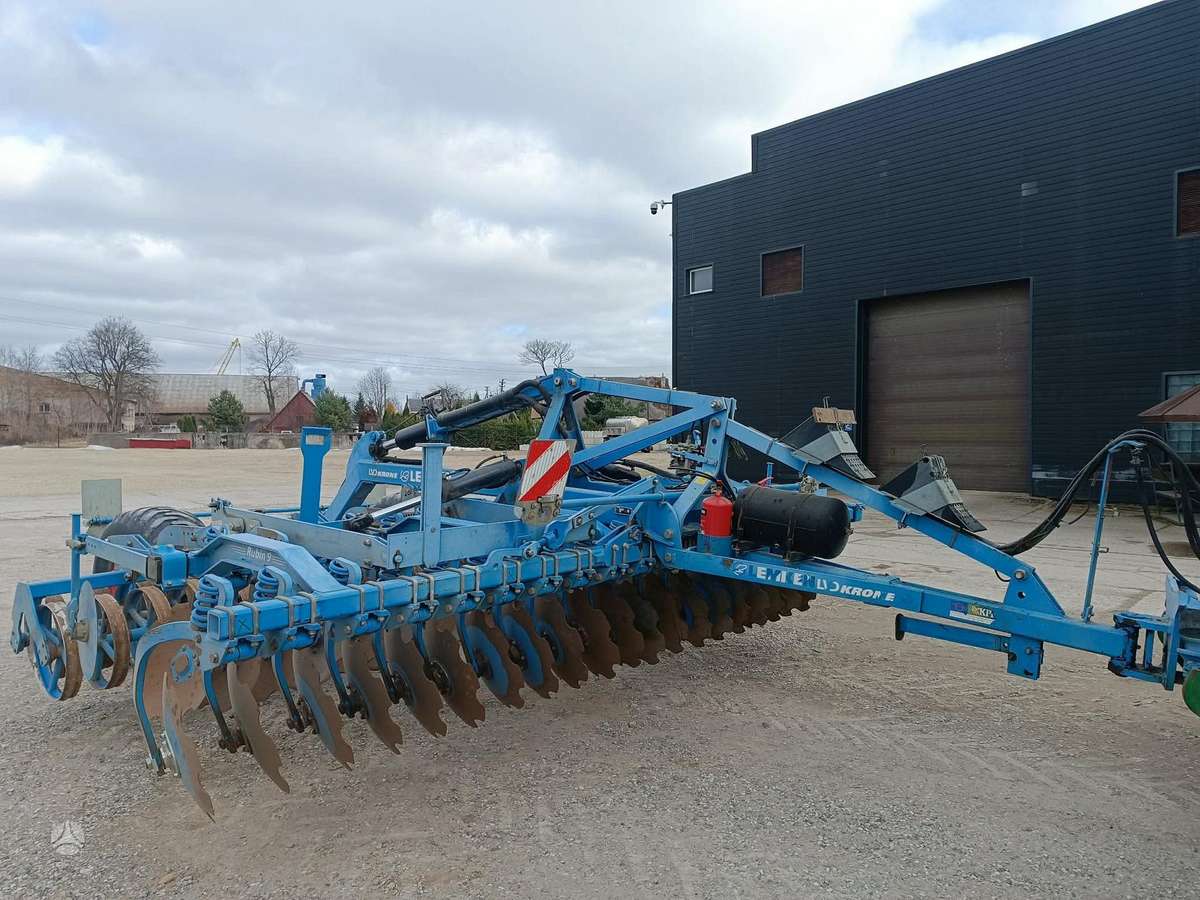 Lemken Rubin, scrapers, scrubbers