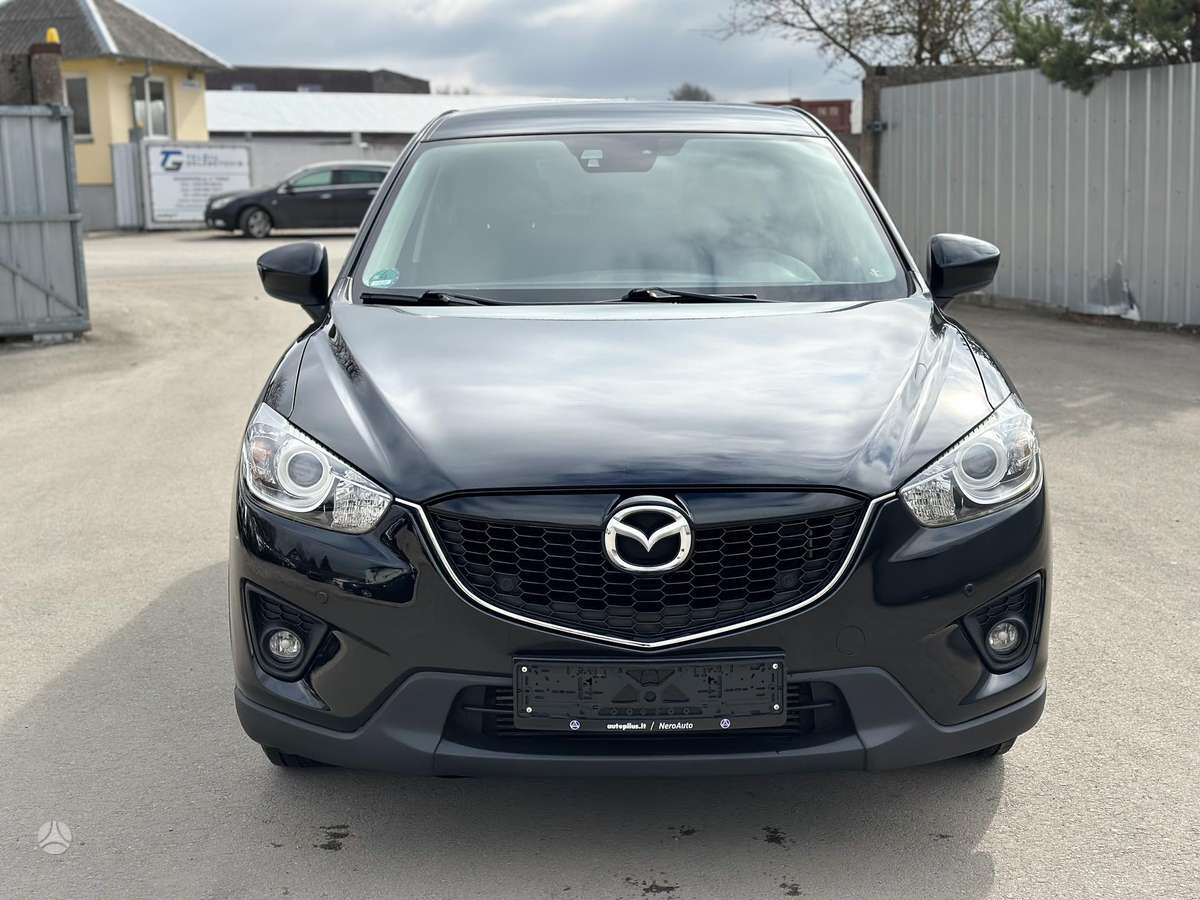 Mazda CX-5, 2.2 l., off-road / crossover