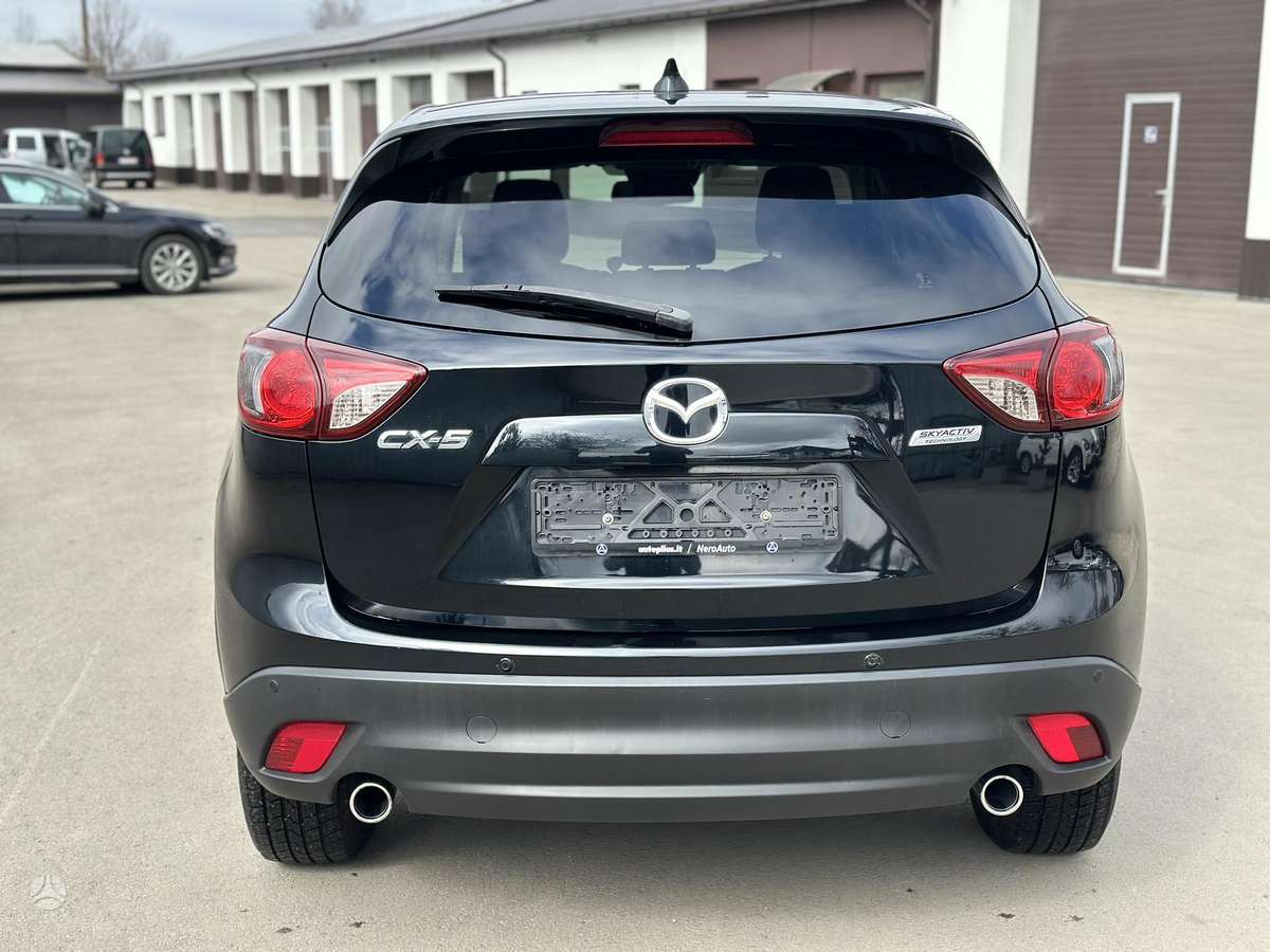 Mazda CX-5, 2.2 l., off-road / crossover