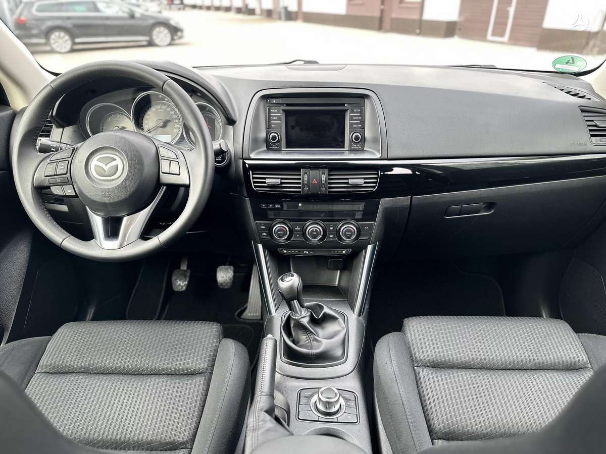 Mazda CX-5, 2.2 l., off-road / crossover