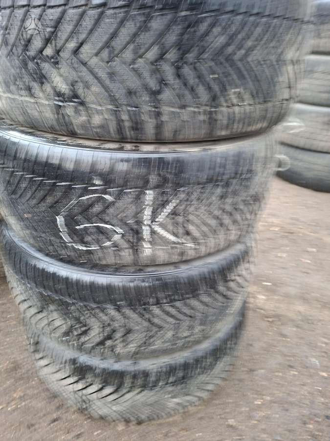 Tracmax, all-season 215/45 R17