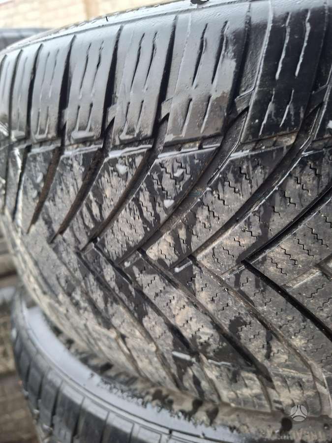 Tracmax, all-season 215/45 R17