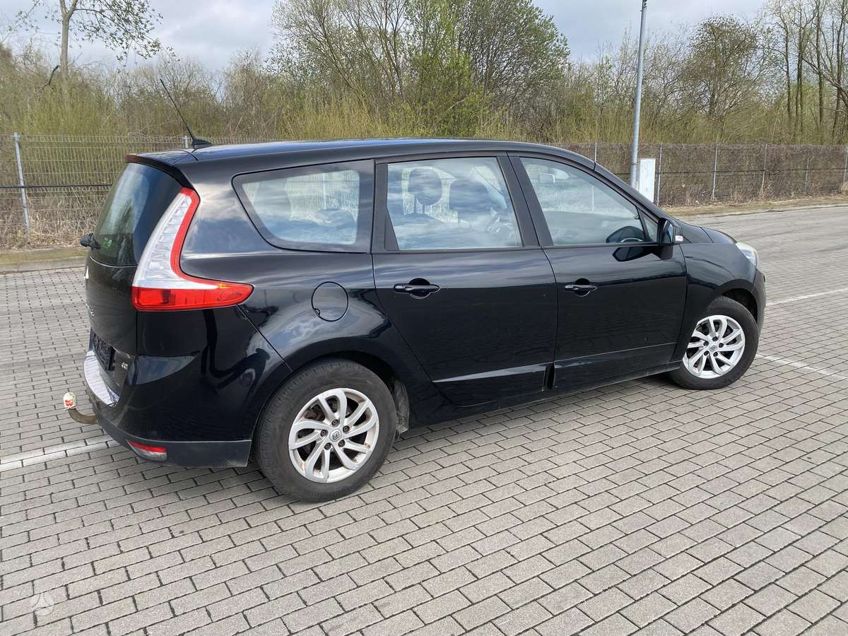 Renault Grand Scenic - 2