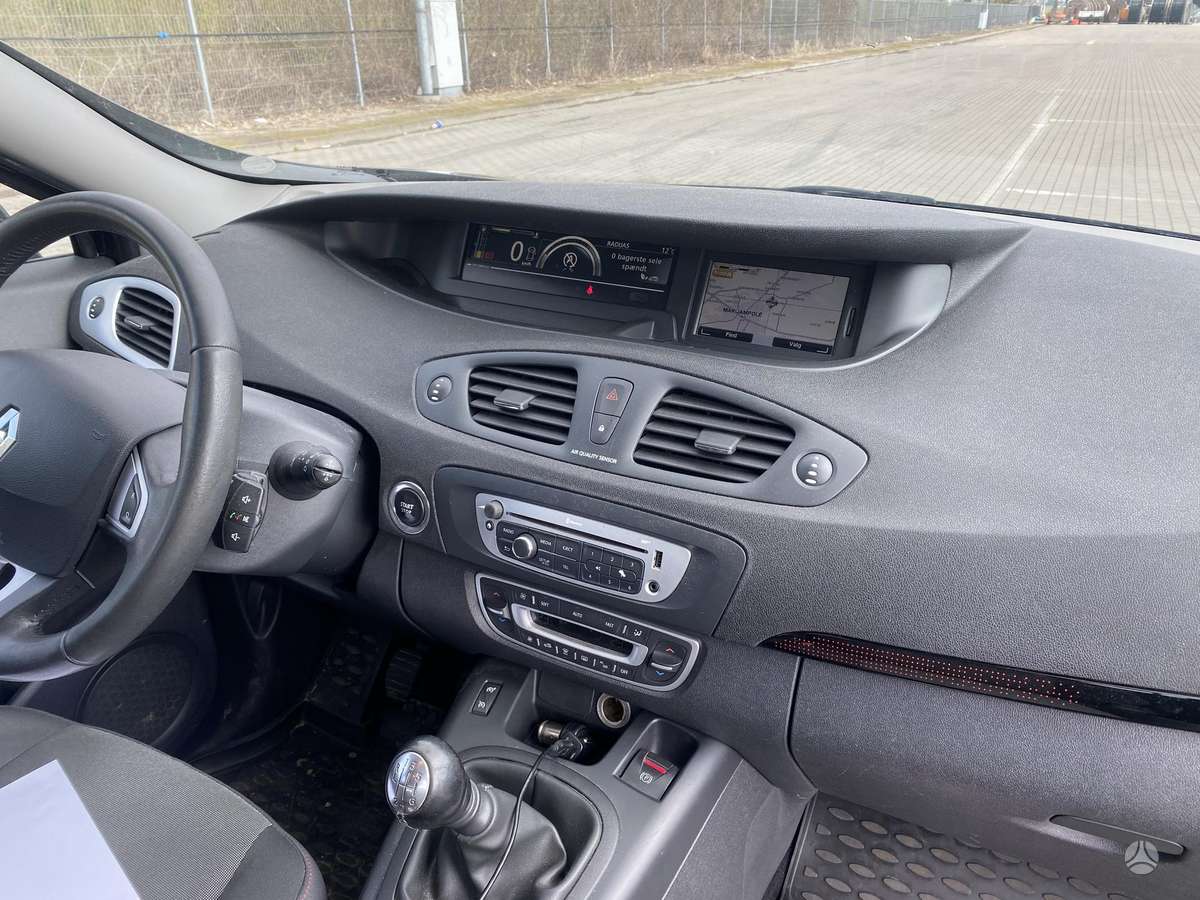 Renault Grand Scenic - 7