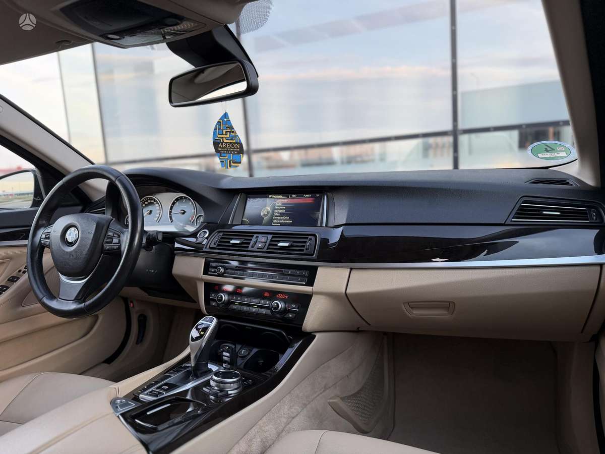 BMW 535, 3.0 l., Седан