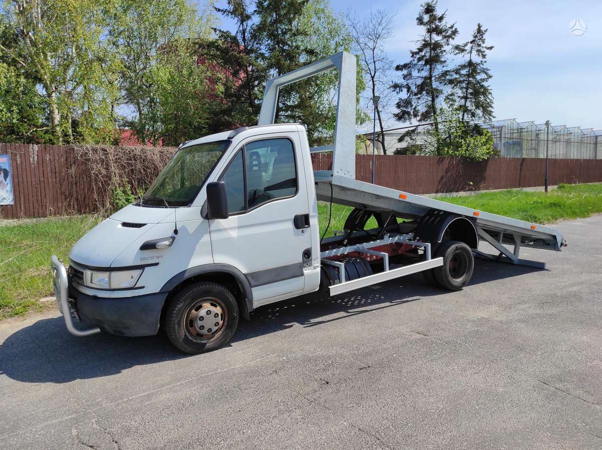 Iveco 35 C 17, auto transporters