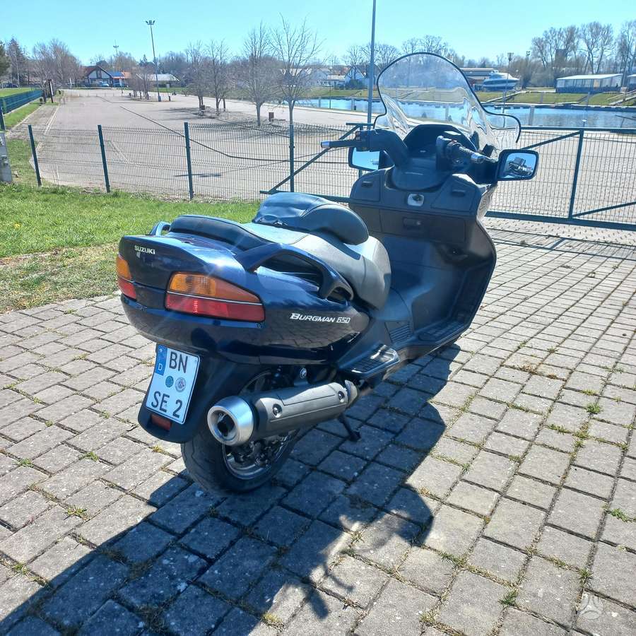 Suzuki Burgman 650cc, scooters / mopeds