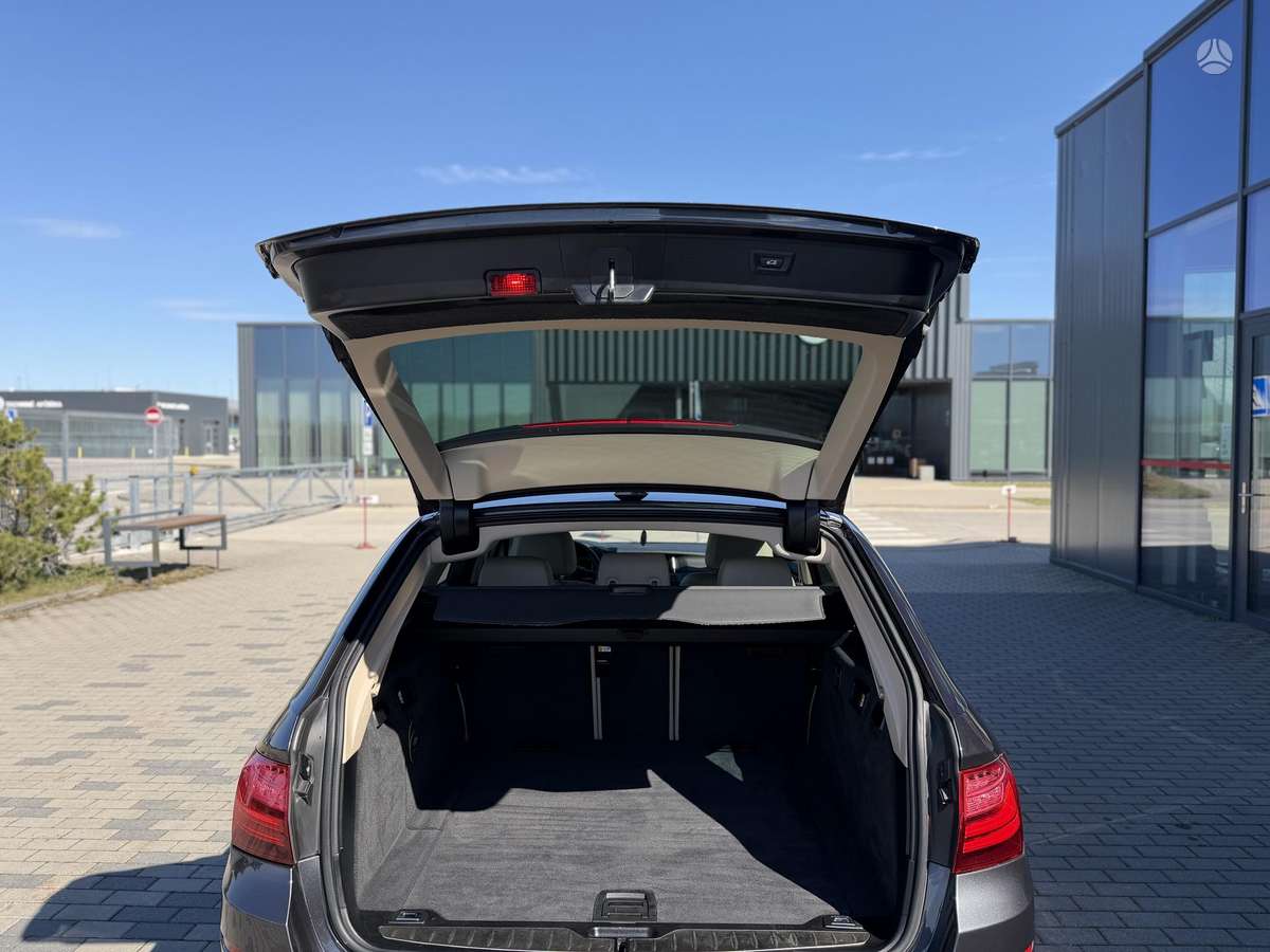 BMW 520, 2.0 l., wagon