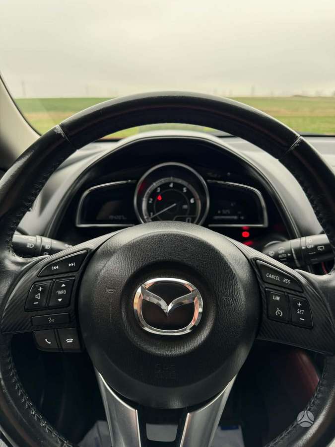 Mazda CX-3, 1.5 l., off-road / crossover