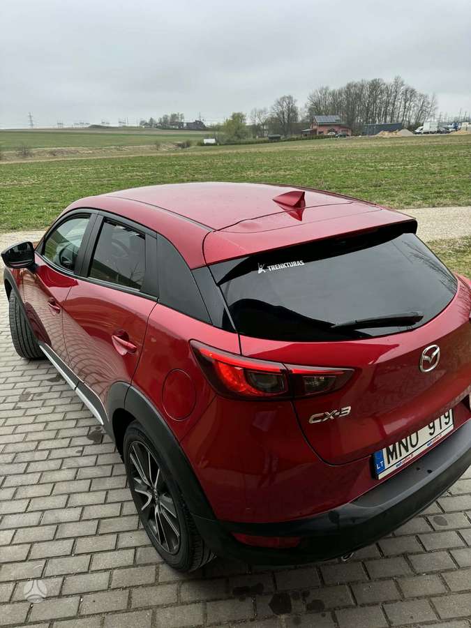 Mazda CX-3, 1.5 l., off-road / crossover