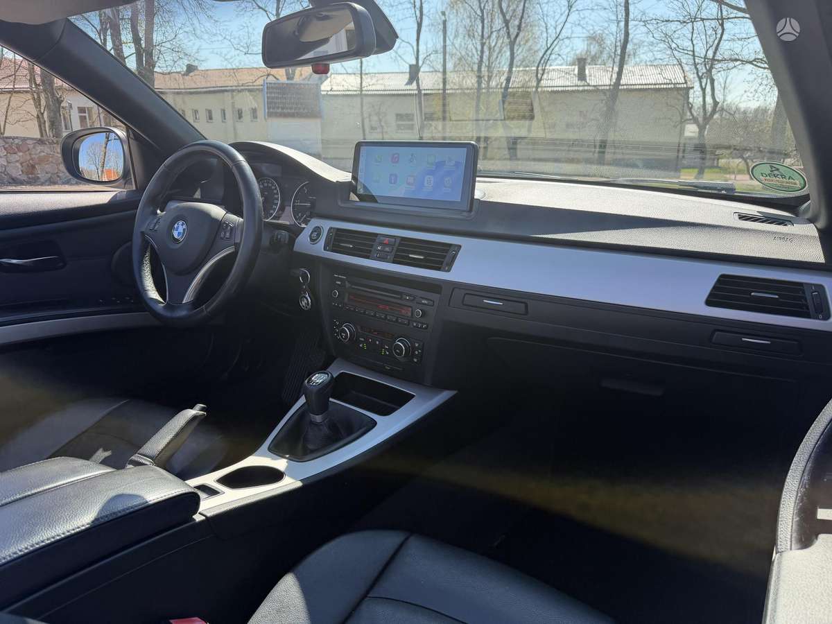 BMW 320, 2.0 l., convertible