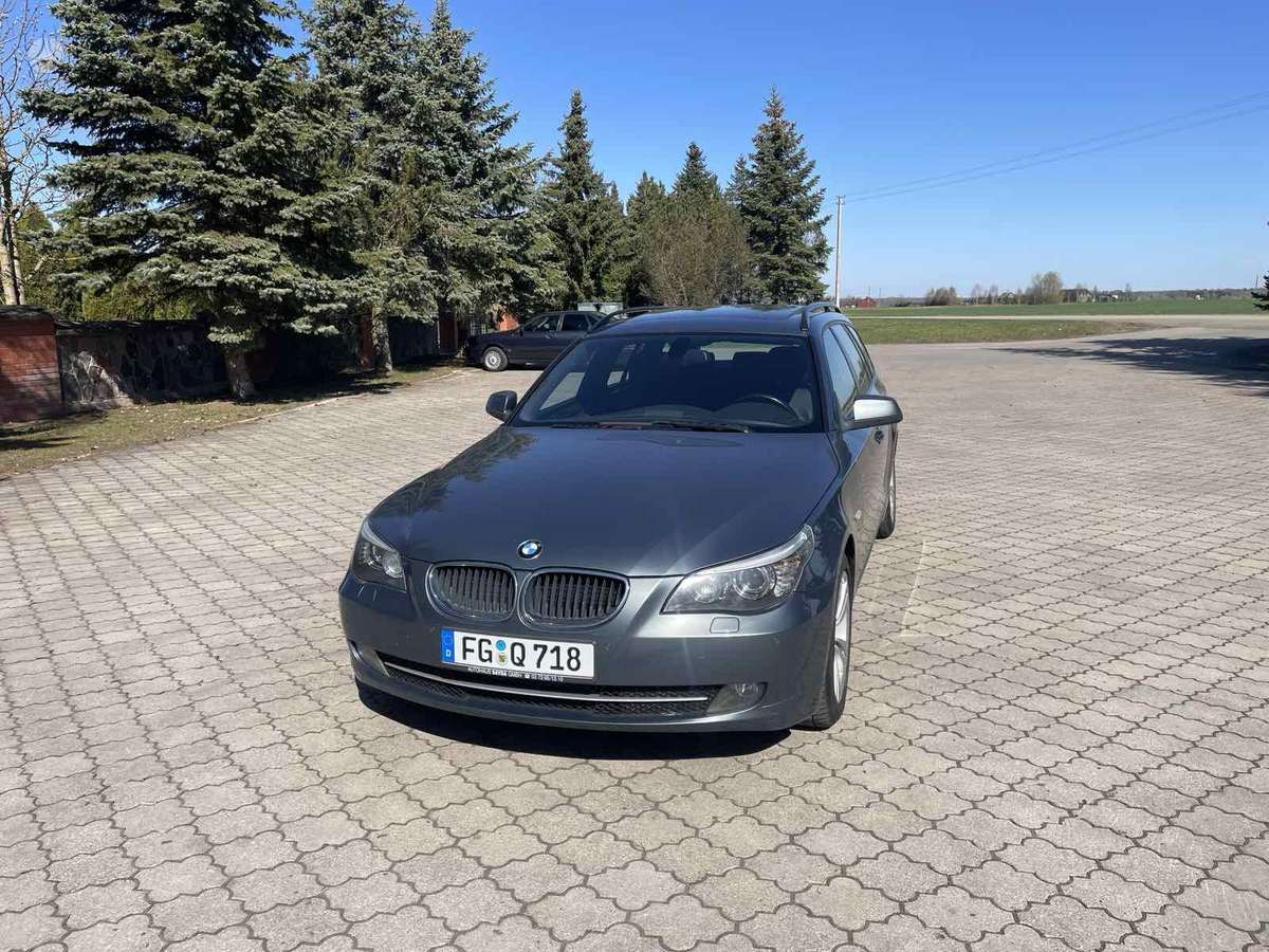 BMW 520, 2.0 l., universalas