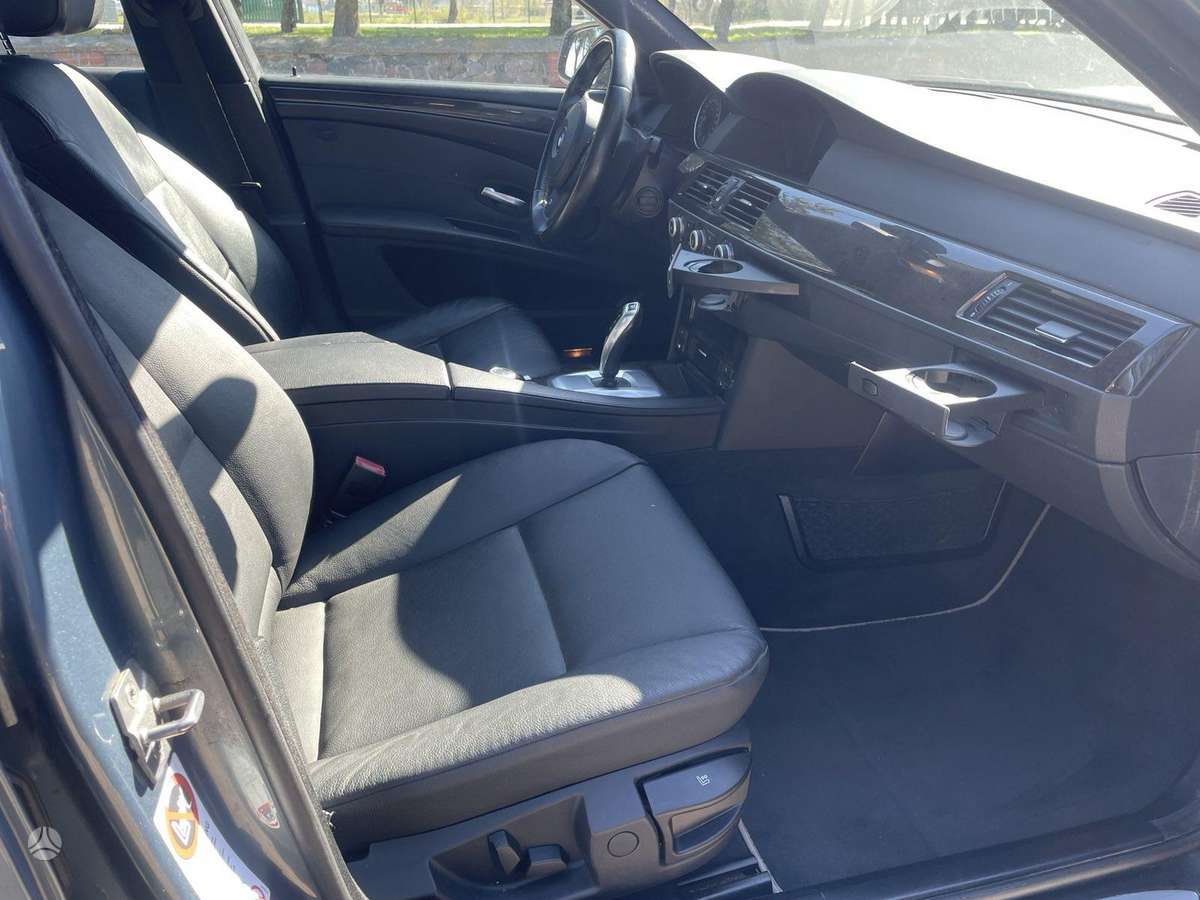 BMW 520, 2.0 l., universalas