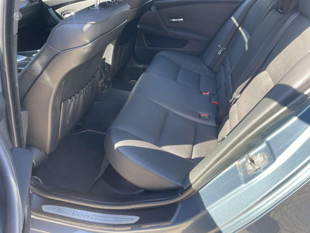 BMW 520, 2.0 l., universalas