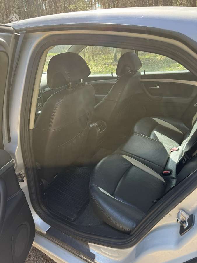 Saab 9-3, 1.9 l., Седан
