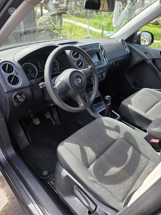 Volkswagen Tiguan - 6
