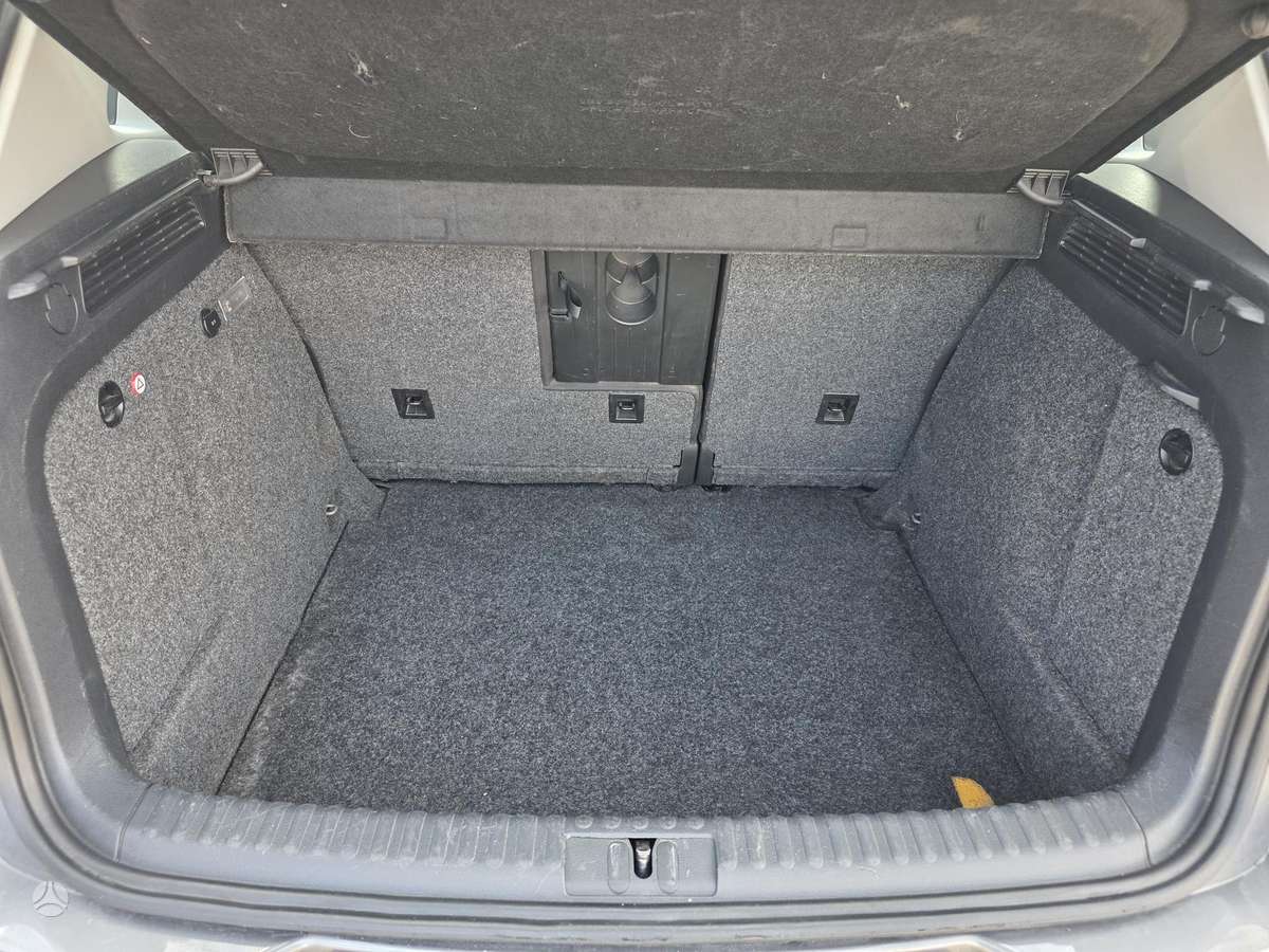 Volkswagen Tiguan - 11