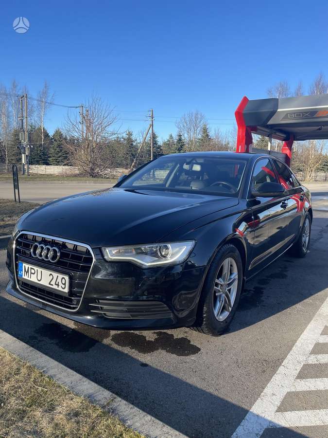 Audi A6, 2.0 l., Седан