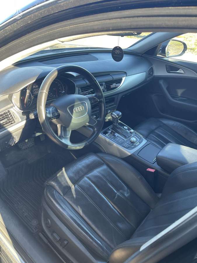 Audi A6, 2.0 l., Седан