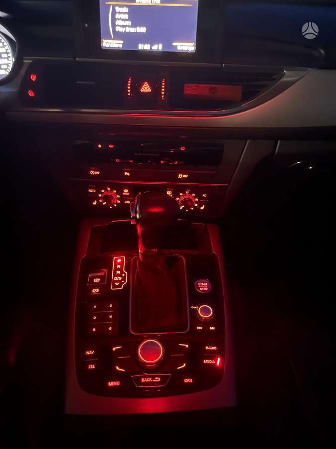 Audi A6, 2.0 l., Седан