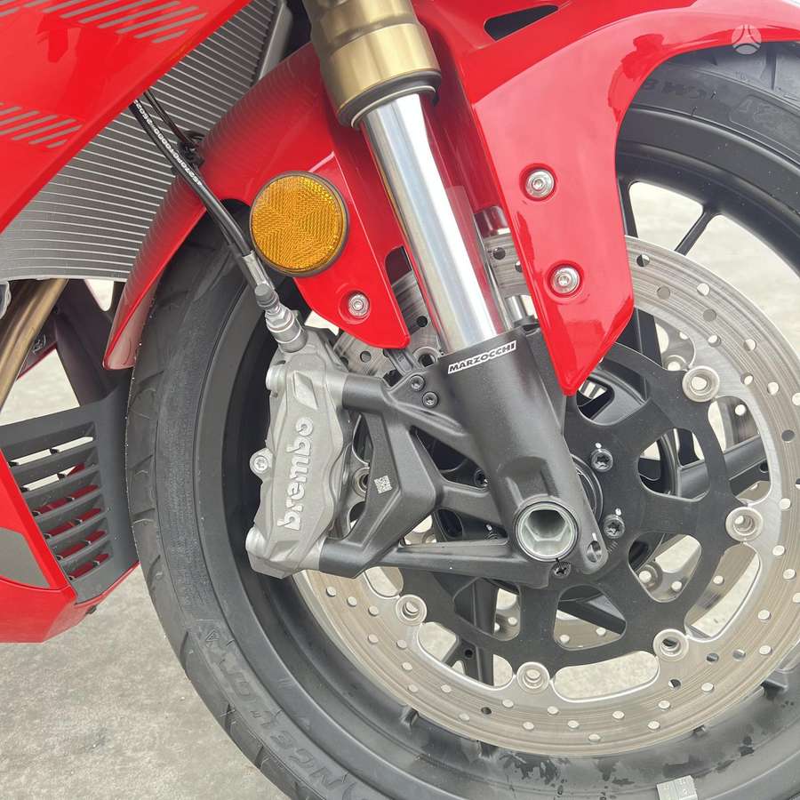 QJMOTOR SRK 800RR 778cc, superbikes