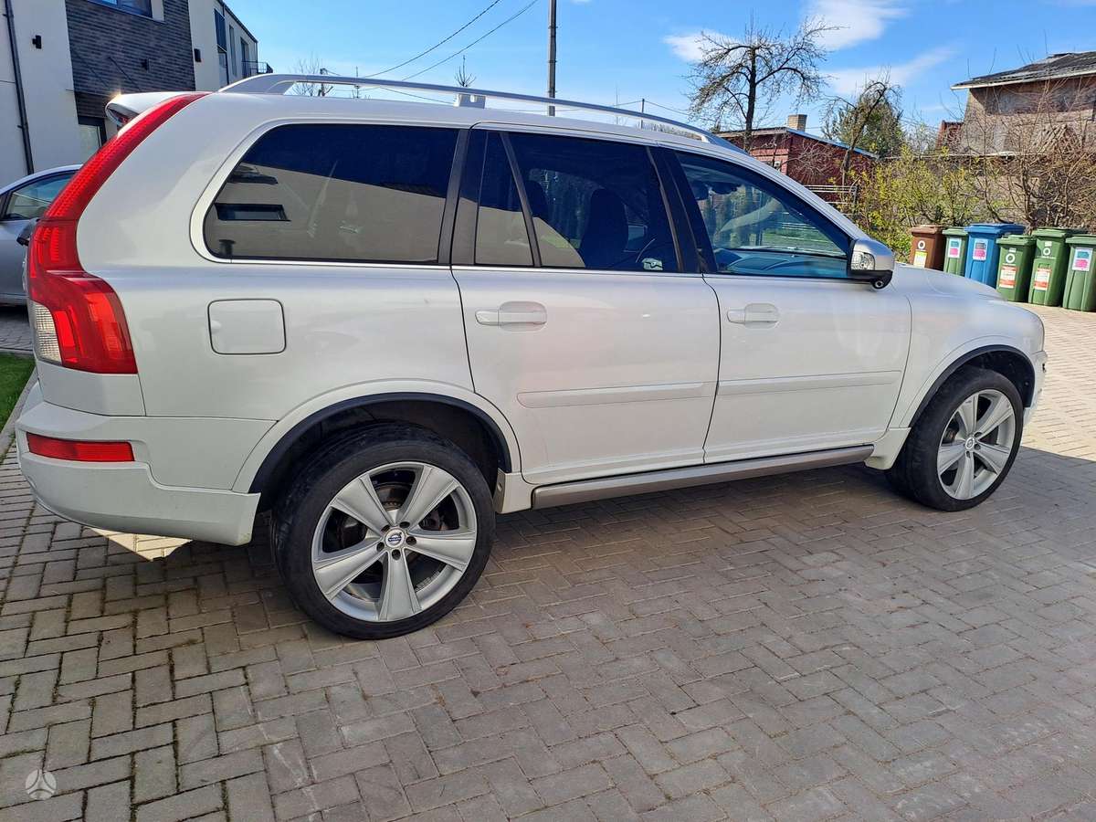 Volvo XC90 - 3