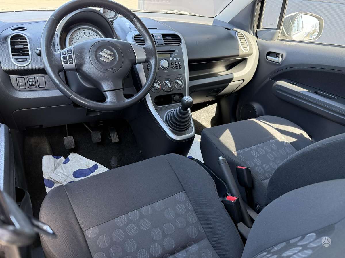 Suzuki Splash, 1.3 l., Хэтчбек