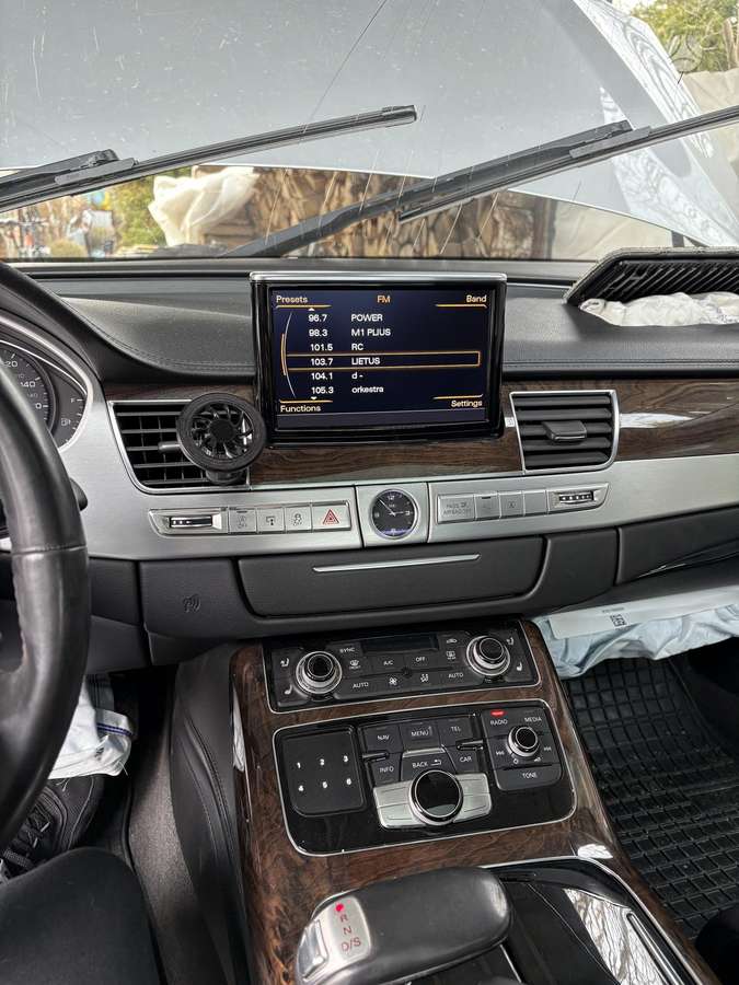 Audi A8, 3.0 l., Седан