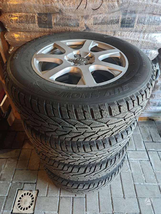 Audi Q5, 2.0 l., off-road / crossover