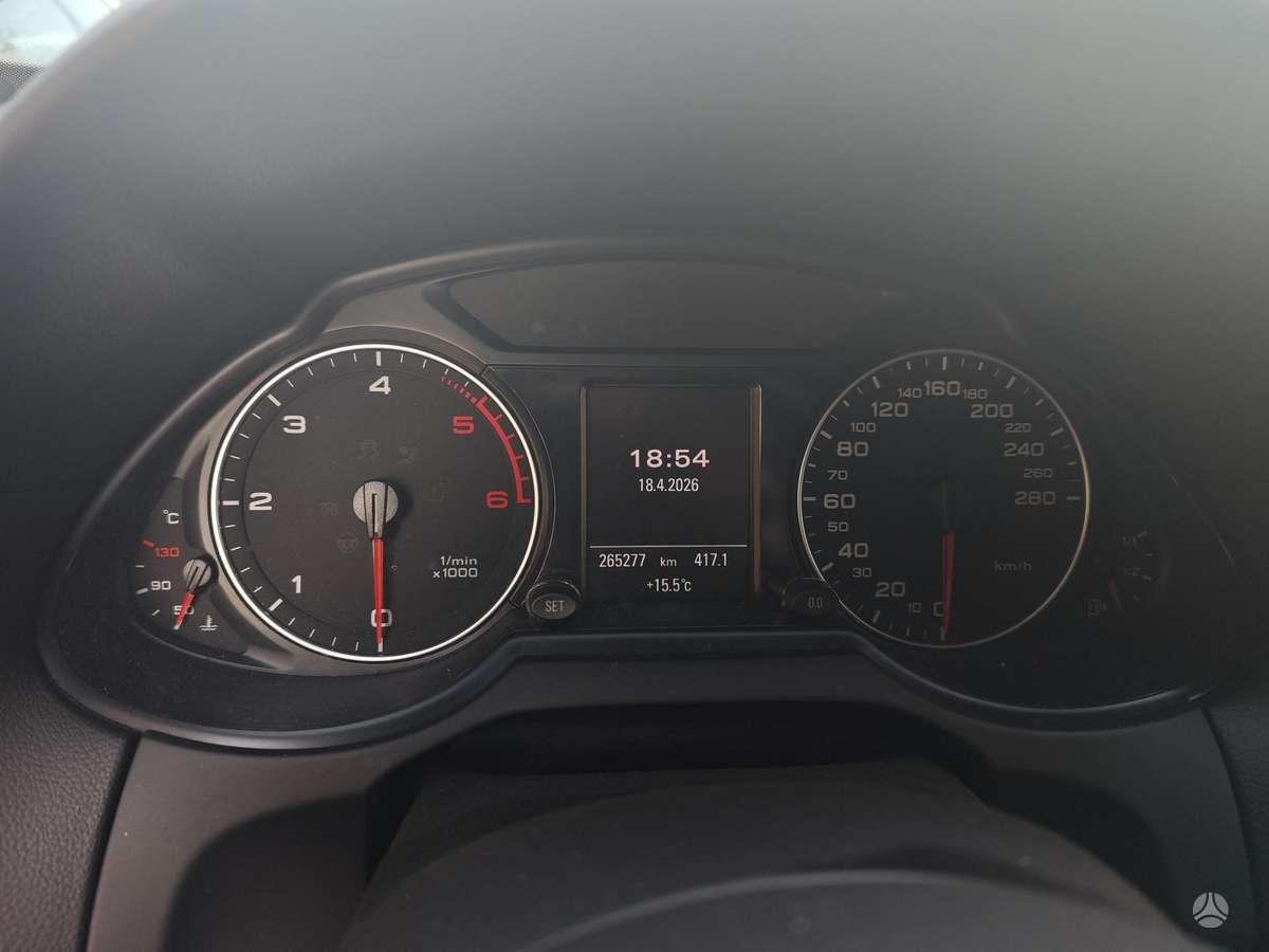 Audi Q5, 2.0 l., off-road / crossover