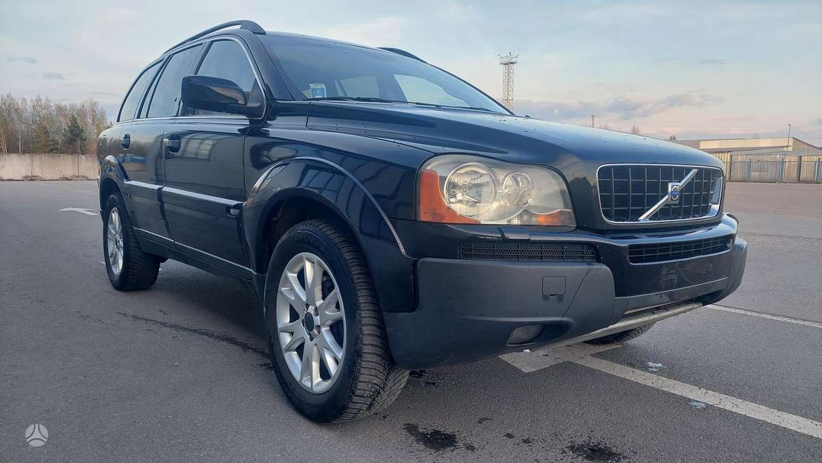 Volvo XC90 - 3