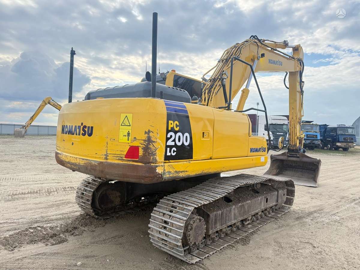 Komatsu PC 200 LC-8, ekskavatori