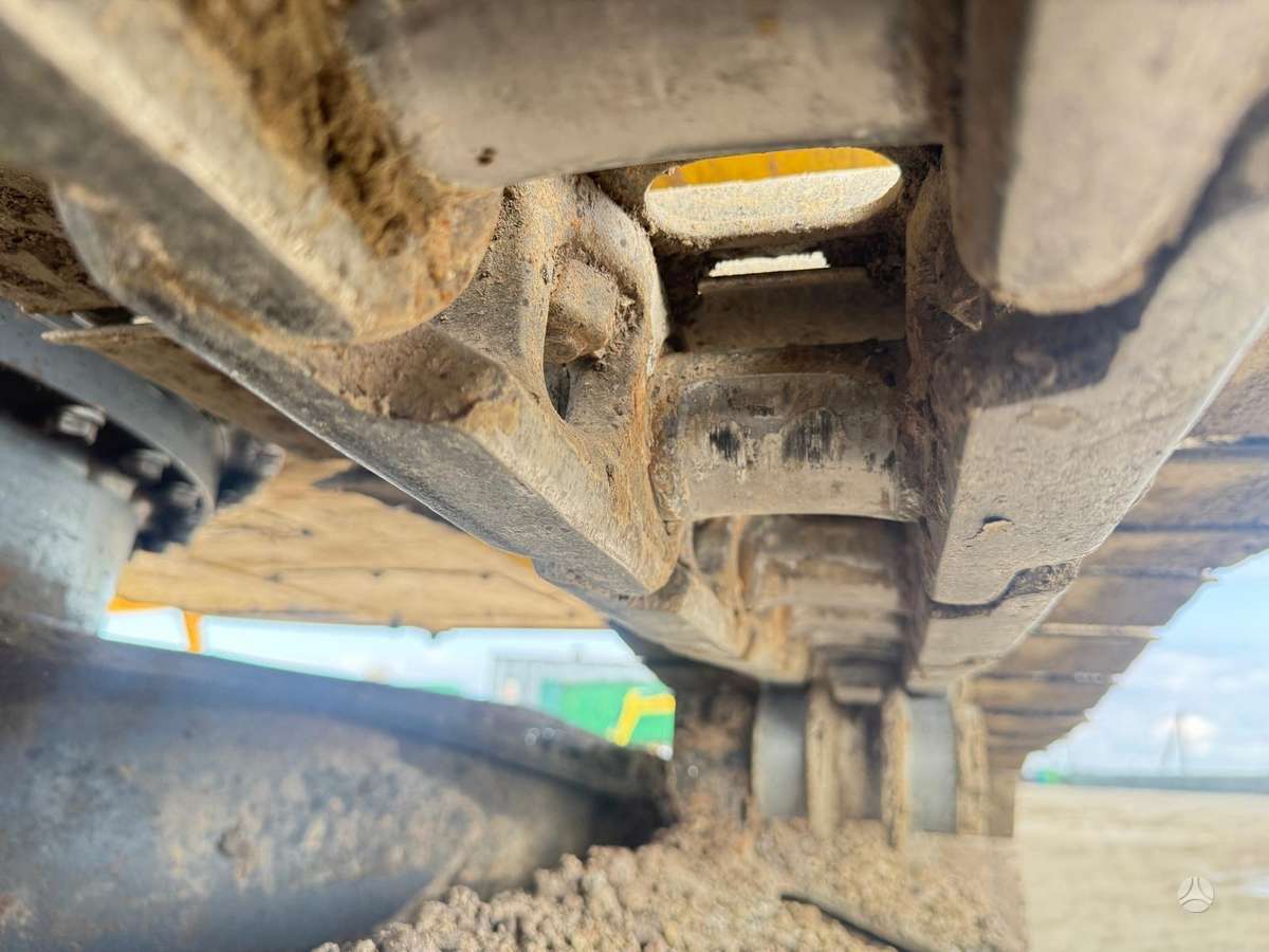 Komatsu PC 200 LC-8, ekskavatori