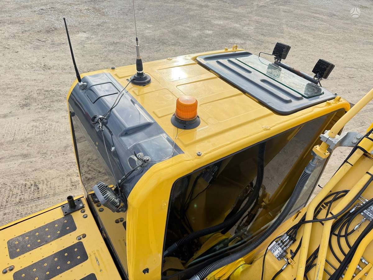 Komatsu PC 200 LC-8, ekskavatori