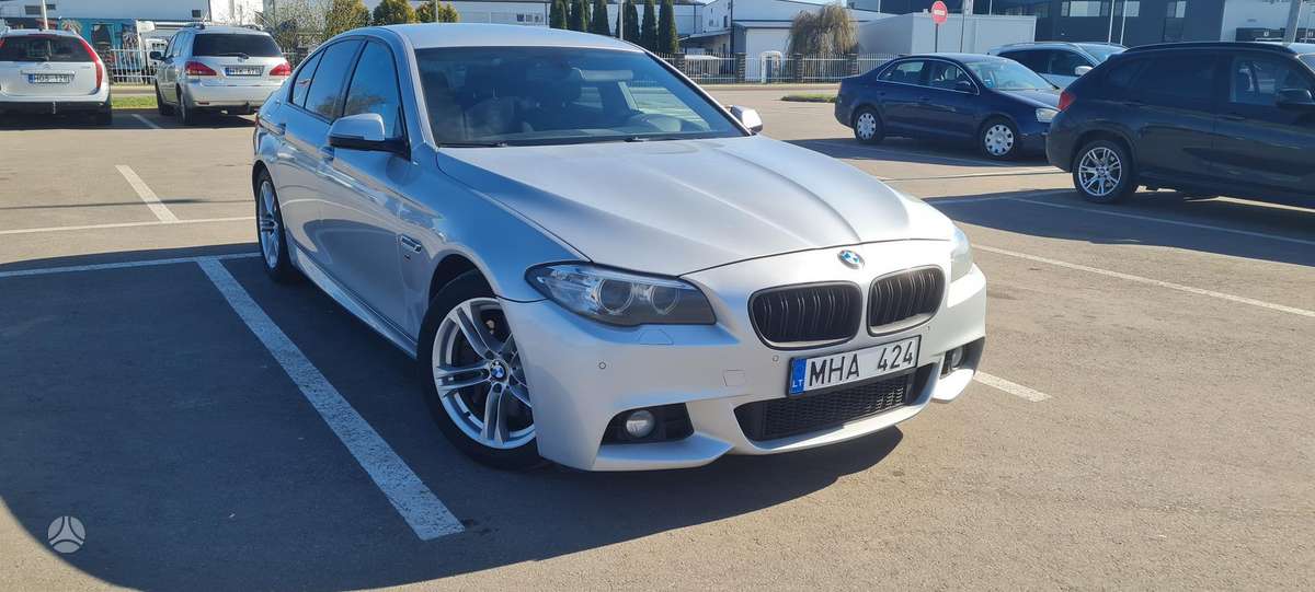 BMW 525, 2.0 l., Седан