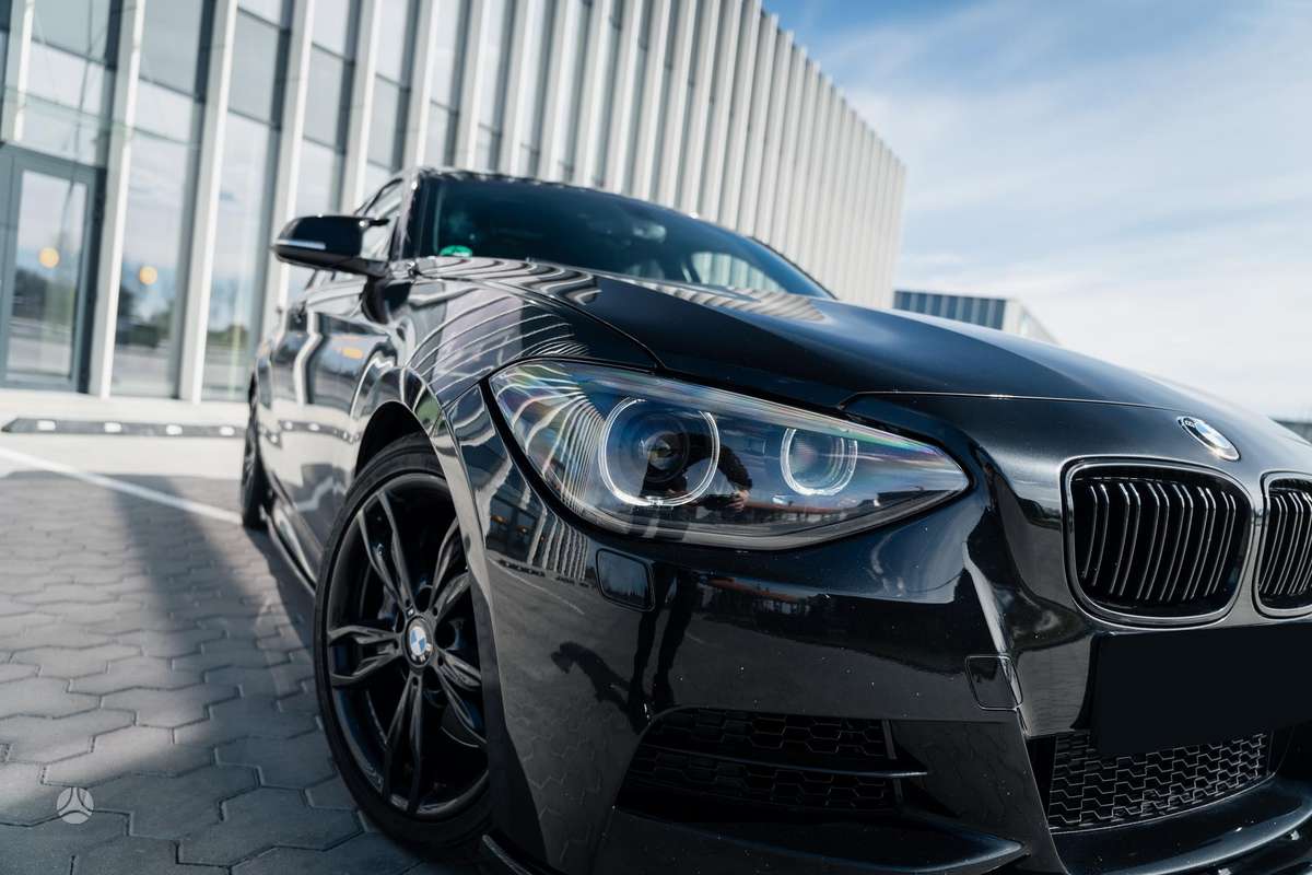 BMW M135, 3.0 l., hatchback