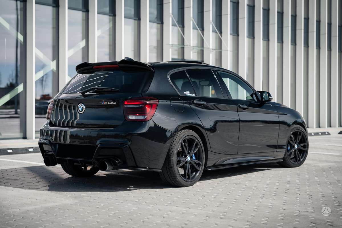 BMW M135, 3.0 l., hatchback