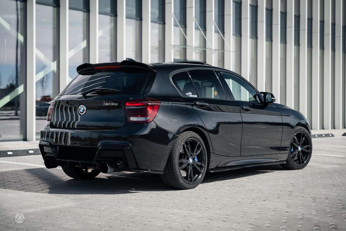 BMW M135, 3.0 l., Хэтчбек