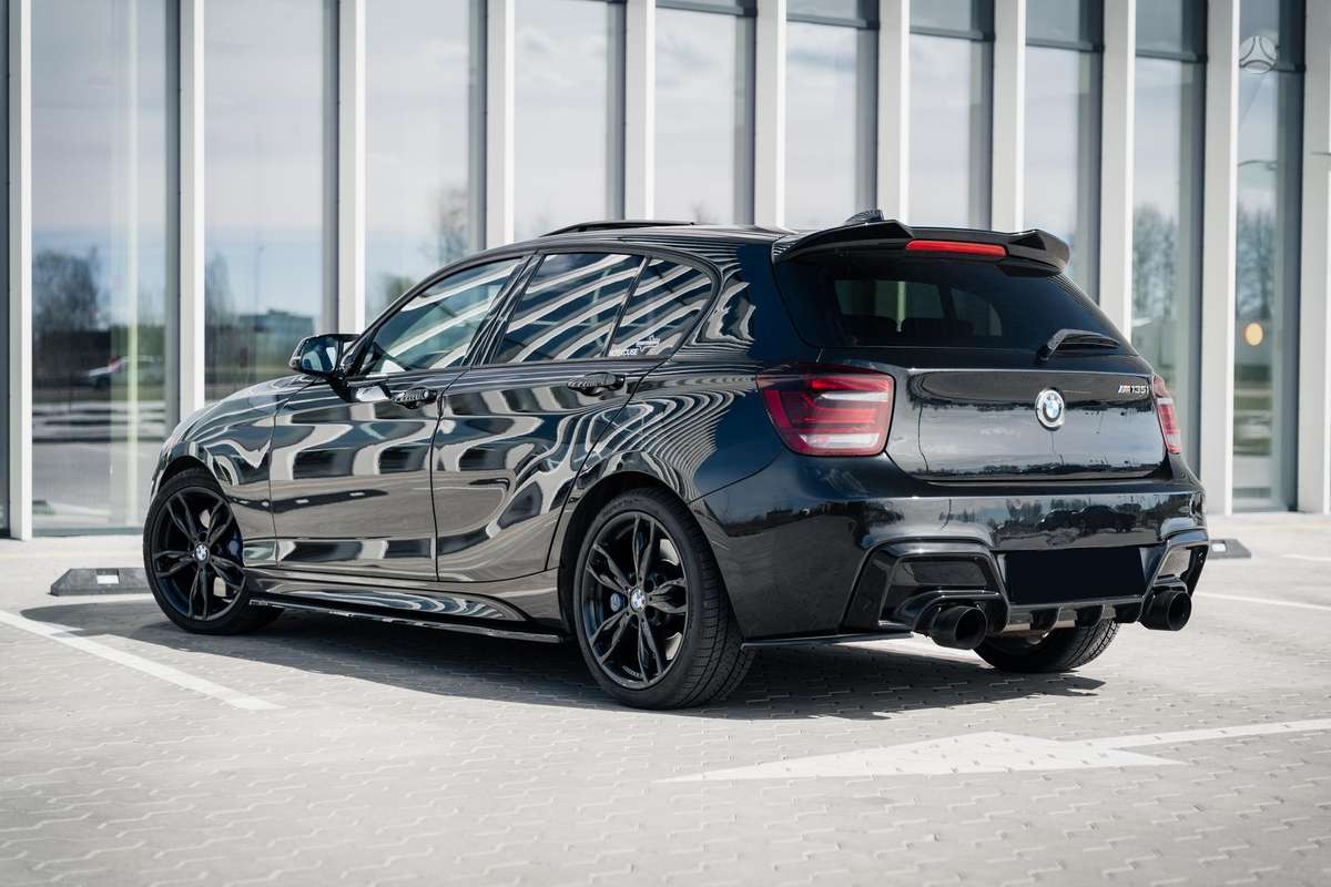 BMW M135, 3.0 l., hatchback