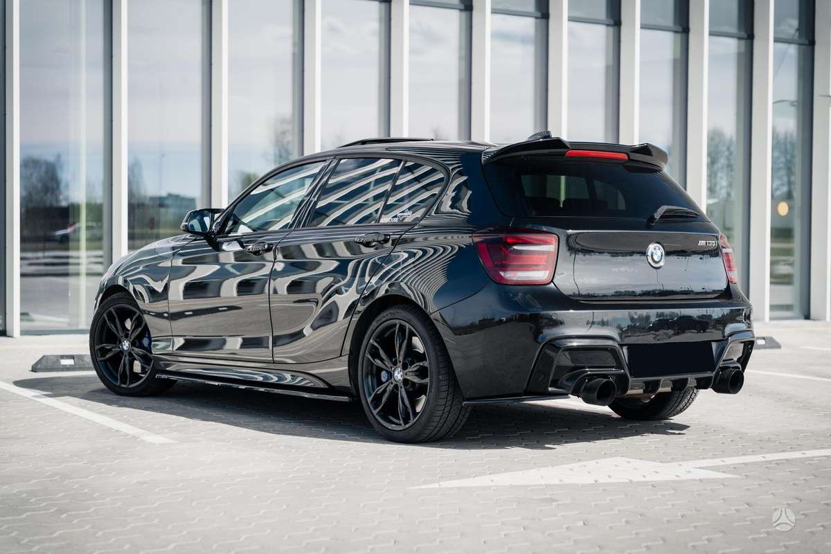 BMW M135, 3.0 l., Хэтчбек