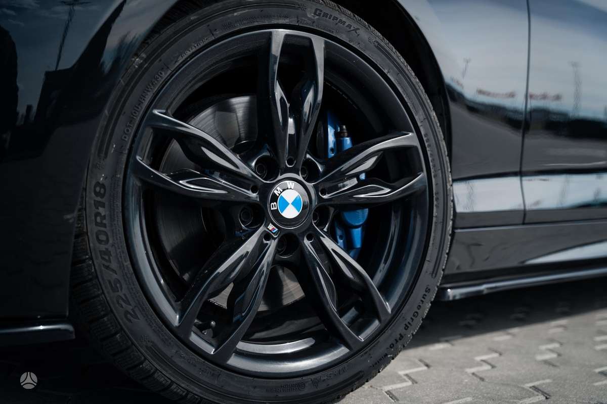 BMW M135, 3.0 l., hatchback