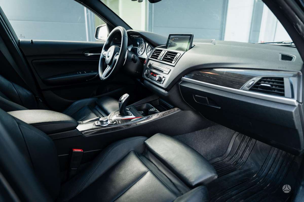 BMW M135, 3.0 l., Хэтчбек