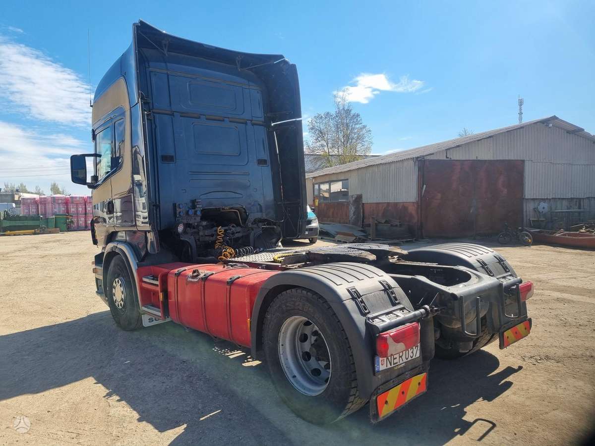 Scania 420, single sleeper