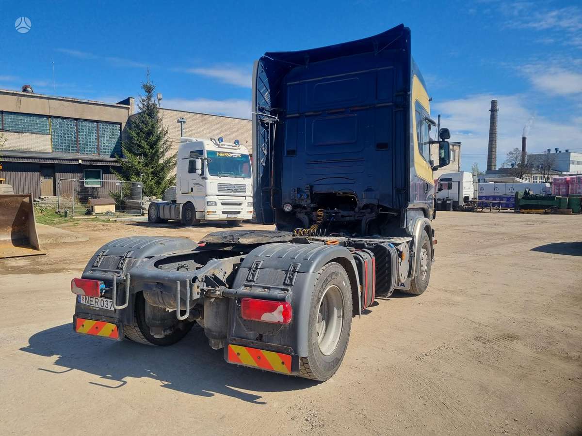 Scania 420, single sleeper