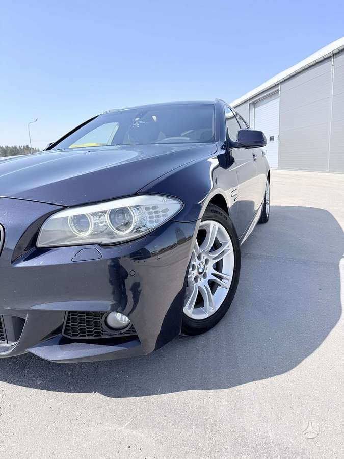 BMW 530, 3.0 l., wagon