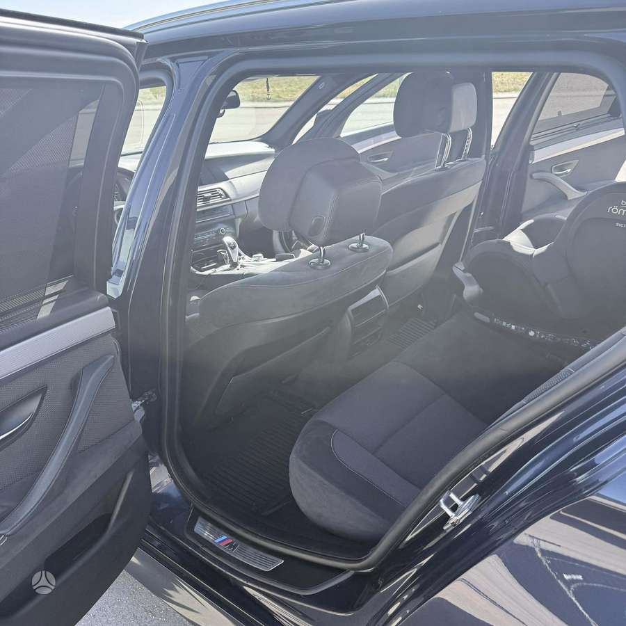 BMW 530, 3.0 l., wagon