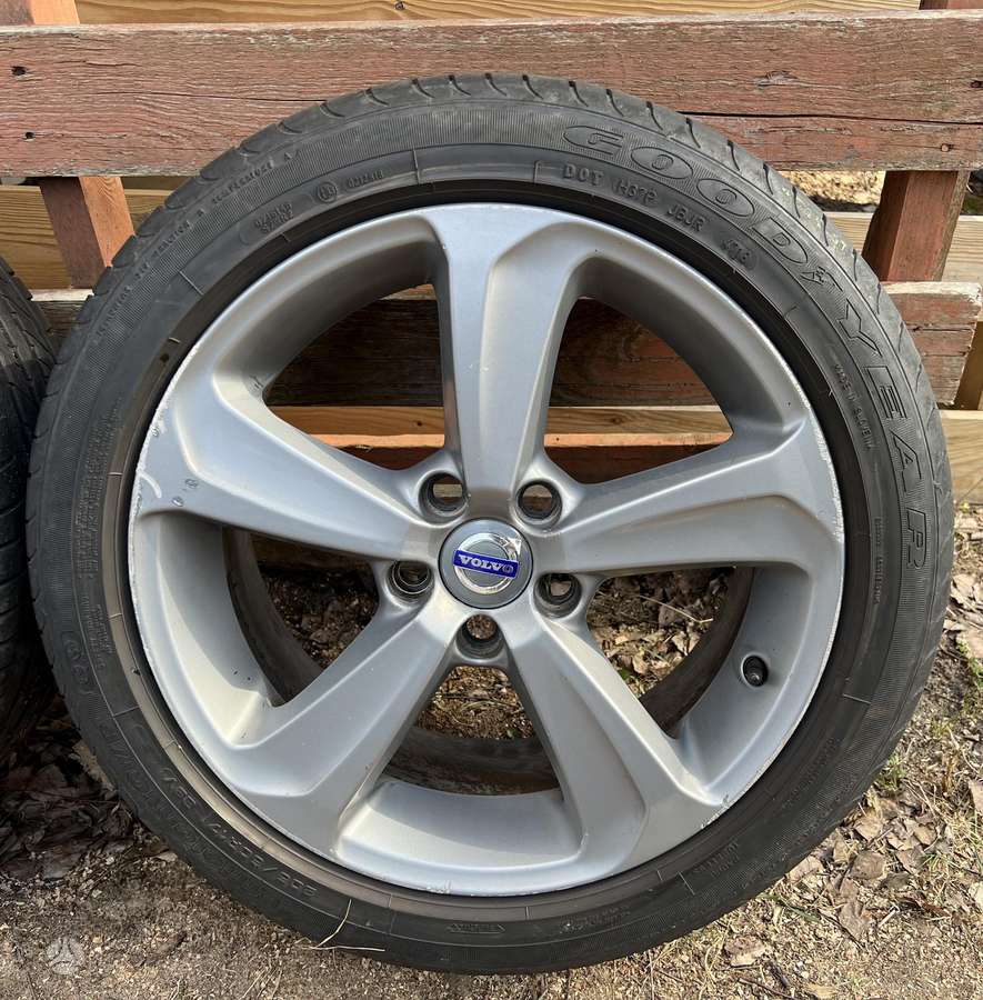Volvo V40, light alloy, R17